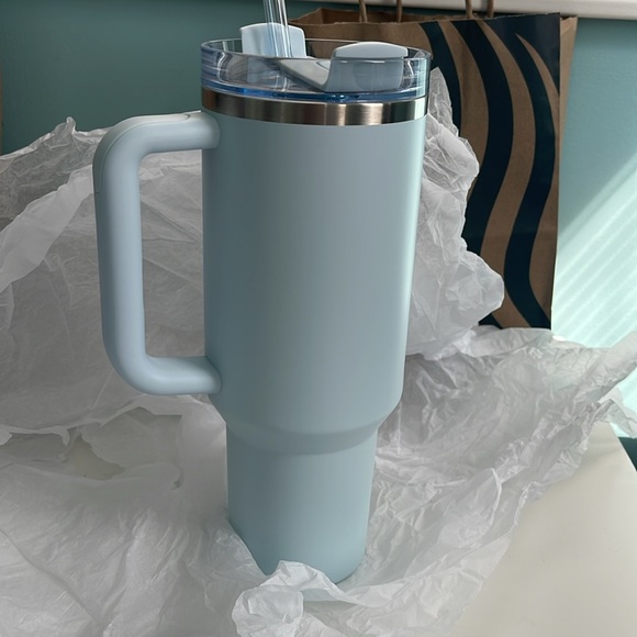 Starbucks x Stanley Spring  2024 Spring Blue 40 Oz Tumbler - Picture 5 of 6